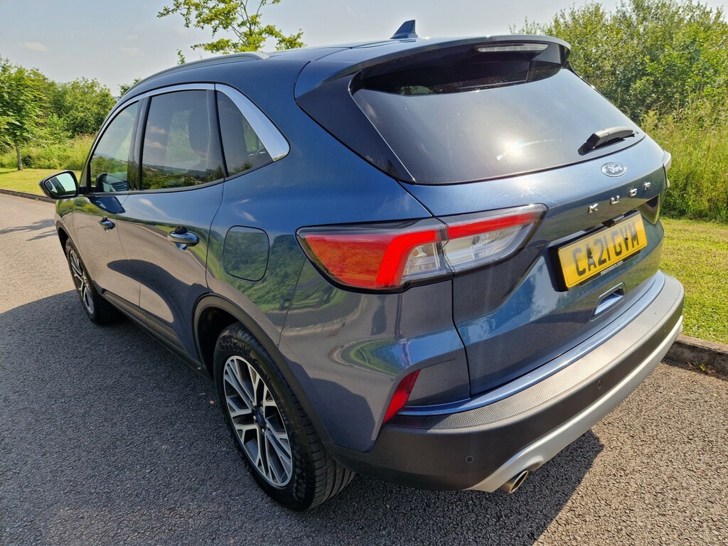 Ford Kuga Titanium Edition #5