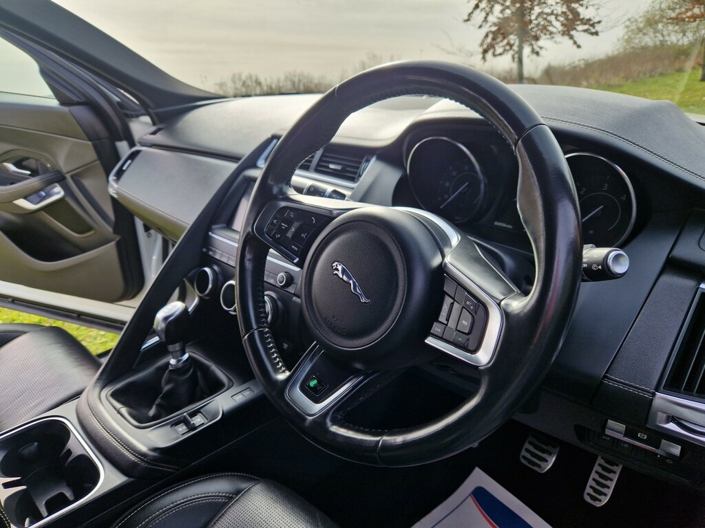 Jaguar E-Pace R-dynamic S White #6