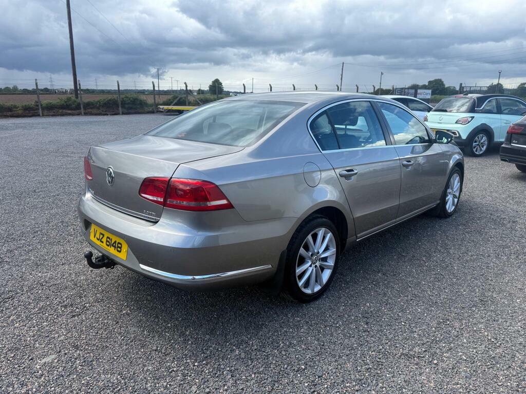Volkswagen Passat 2.0 Tdi Bluemotion Tech Executive Euro 5 S S Brown #3