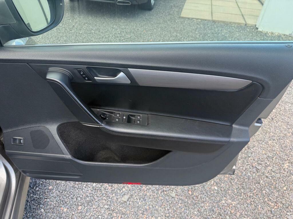 Volkswagen Passat Grey #11