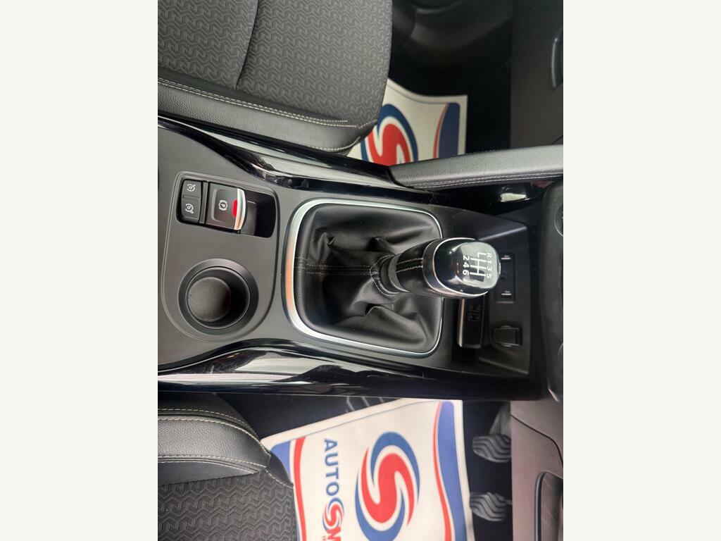 Renault Kadjar Suv White #23
