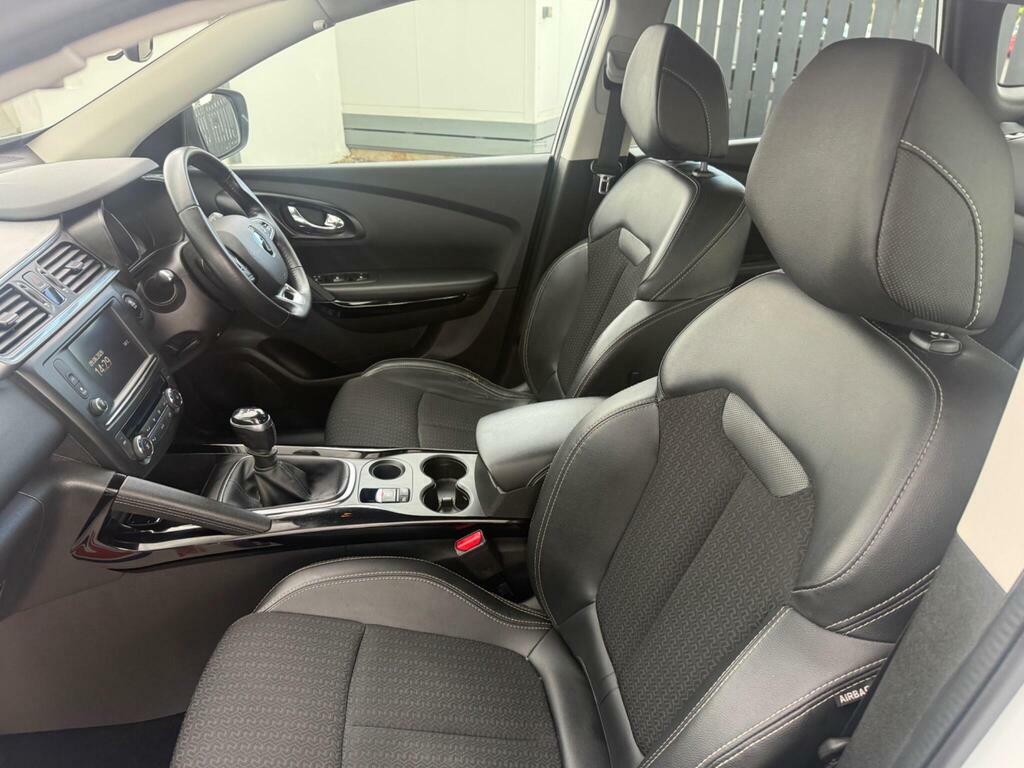 Renault Kadjar Suv White #15