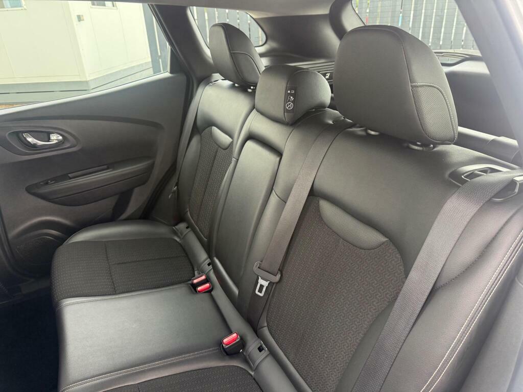 Renault Kadjar Suv White #13