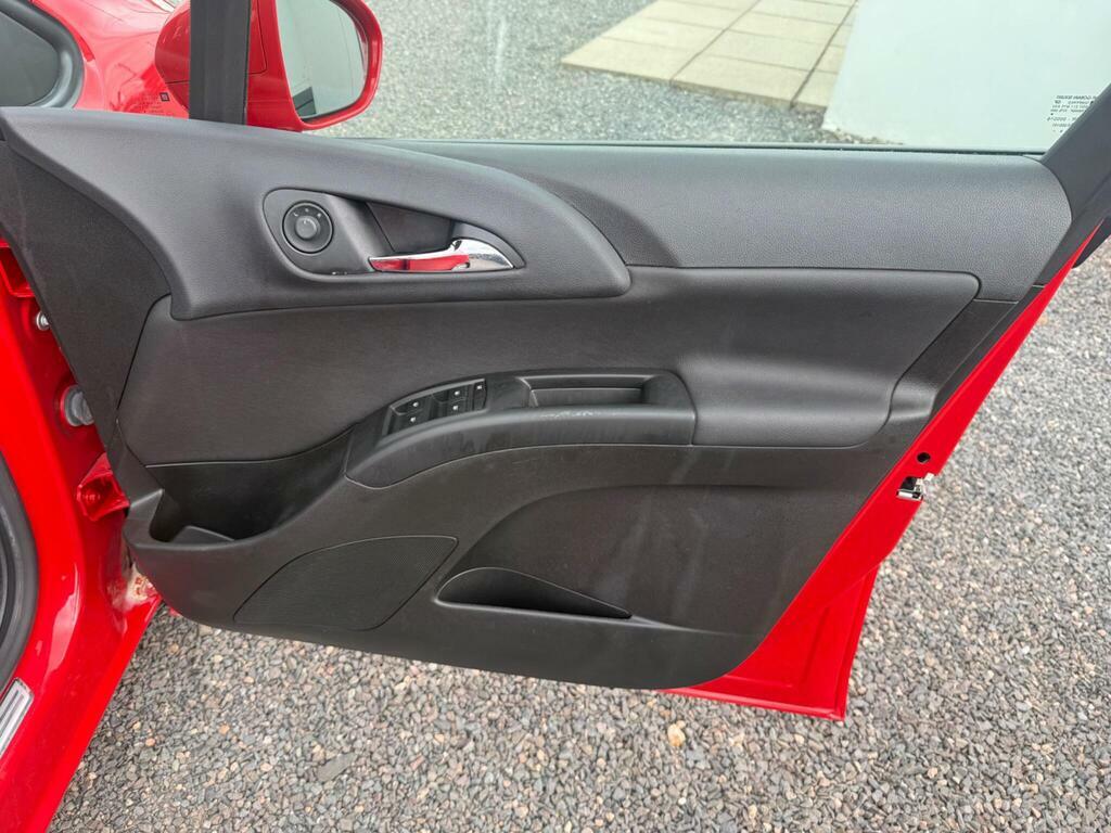 Vauxhall Meriva 1.4 Life 99 Bhp Black #11