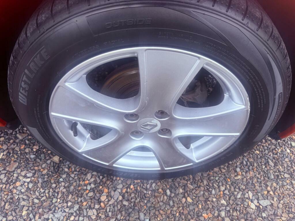 Renault Clio Hatchback 1.5 Dci Dynamique Medianav Euro 5 Ss Red #9