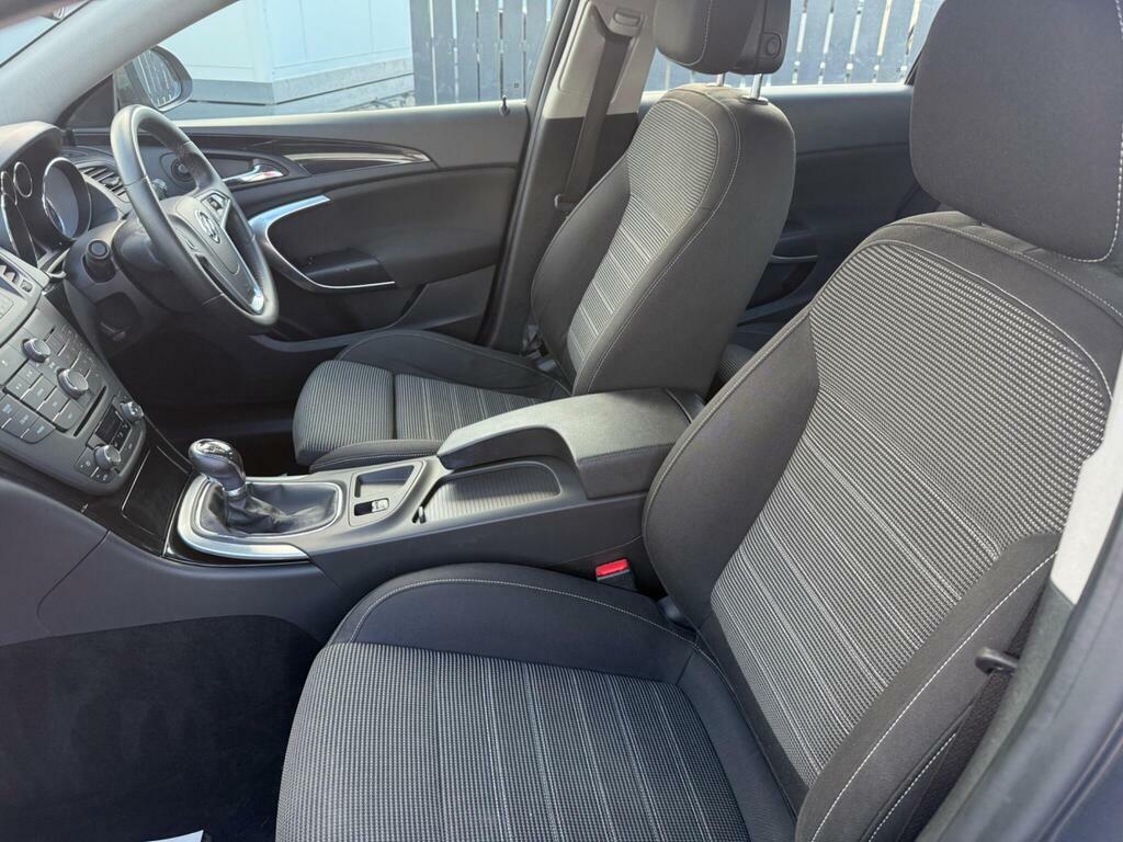 Vauxhall Insignia Hatchback Silver #15