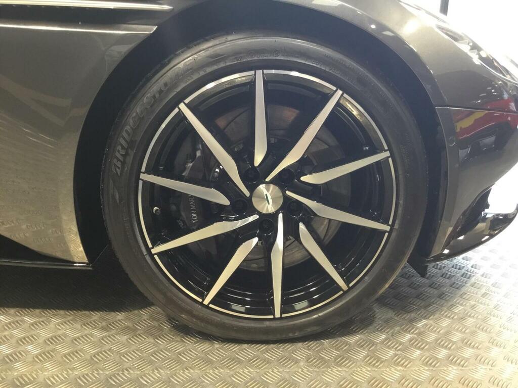 Aston Martin DB11 Coupe Black #9