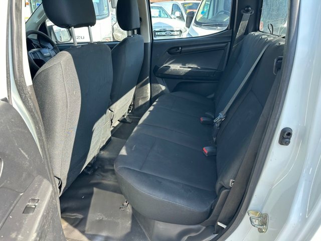 Isuzu D-Max Td Pickup White #4