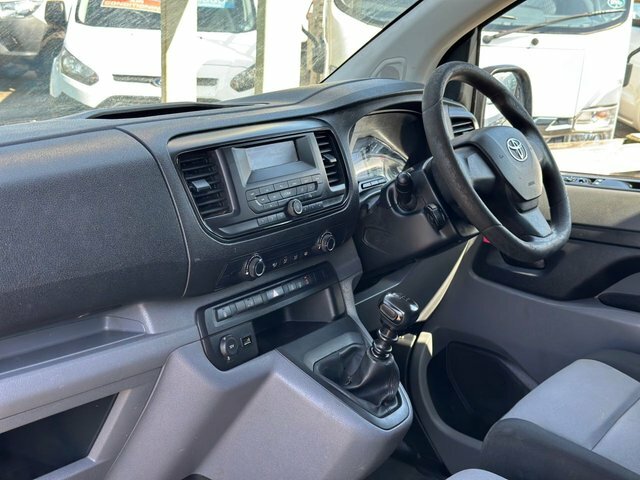 Toyota PROACE 1.6D 95 Van Black #16