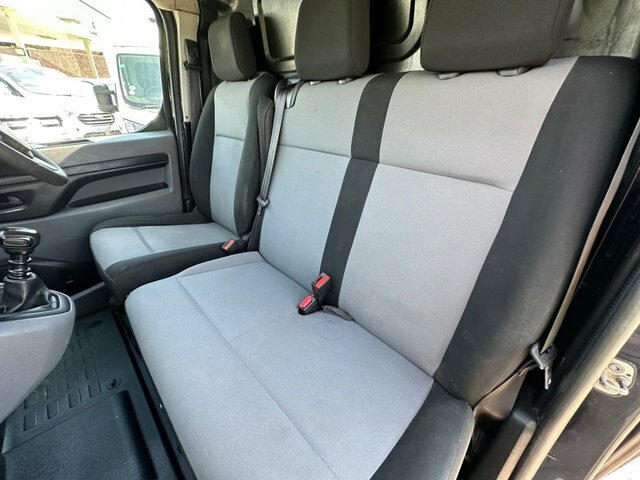 Toyota PROACE 1.6D 95 Van Black #17