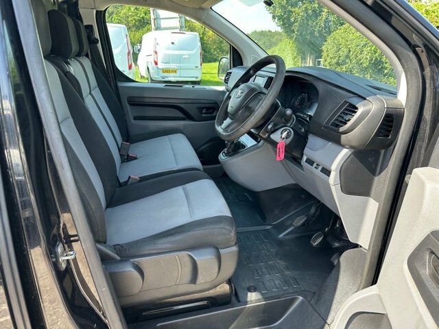 Toyota PROACE 1.6D 95 Van Black #23