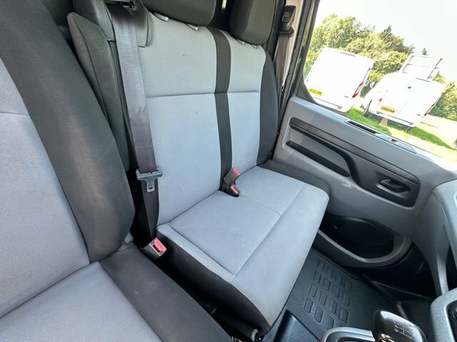 Toyota PROACE 1.6D 95 Van Black #21