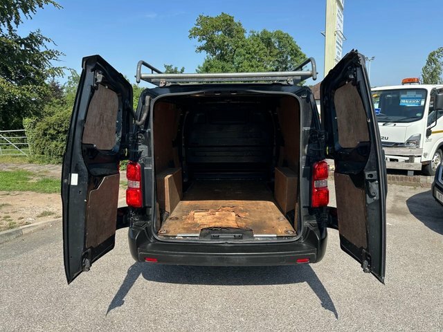 Toyota PROACE 1.6D 95 Van Black #11