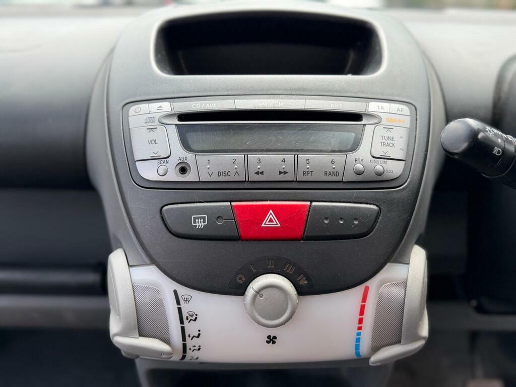 Toyota Aygo Hatchback Blue #12