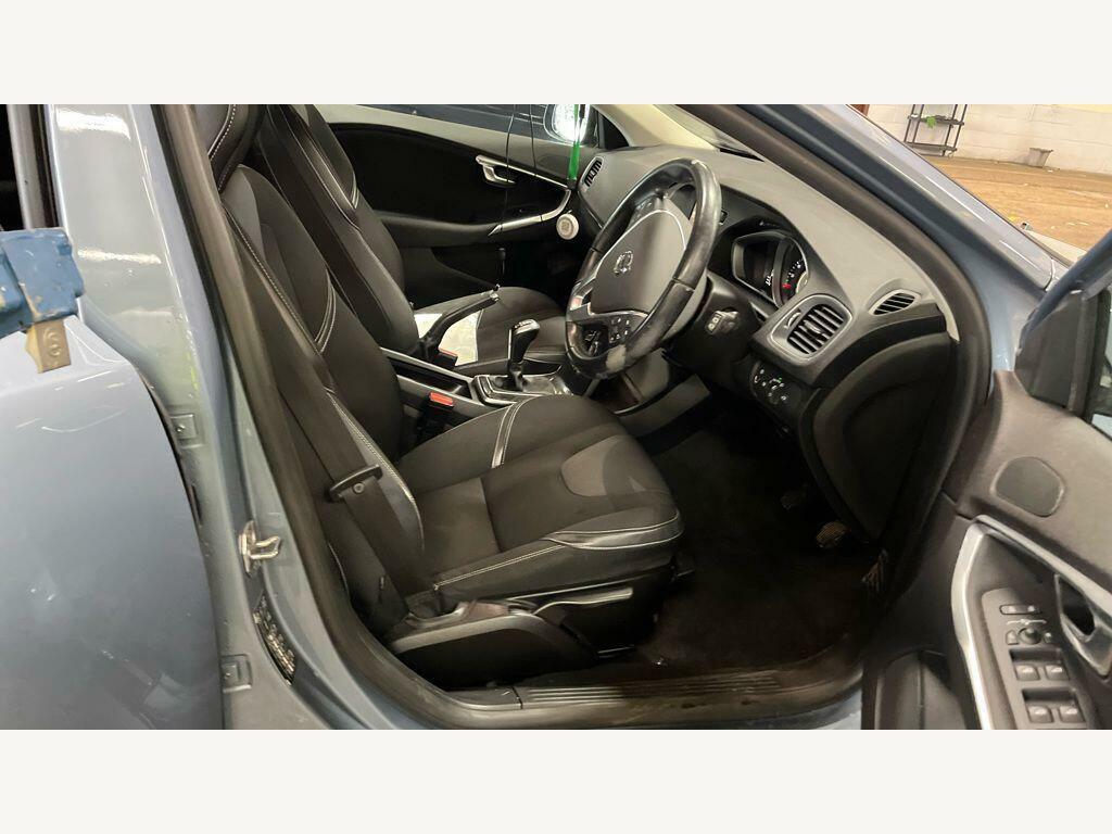 Volvo V40 2.0 D2 Momentum Euro 6 Ss Blue #5