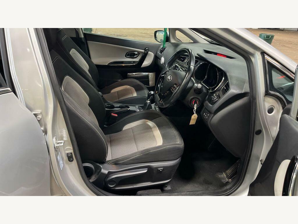 Kia Ceed Crdi 2 White #7