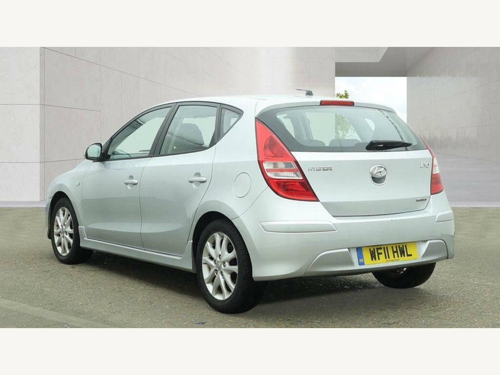 Hyundai I30 1.6 Crdi Comfort Euro 4 Silver #3