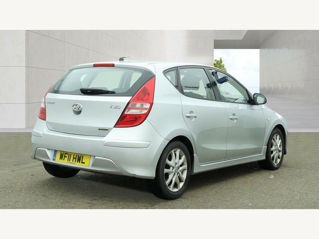 Hyundai I30 1.6 Crdi Comfort Euro 4 Silver #4