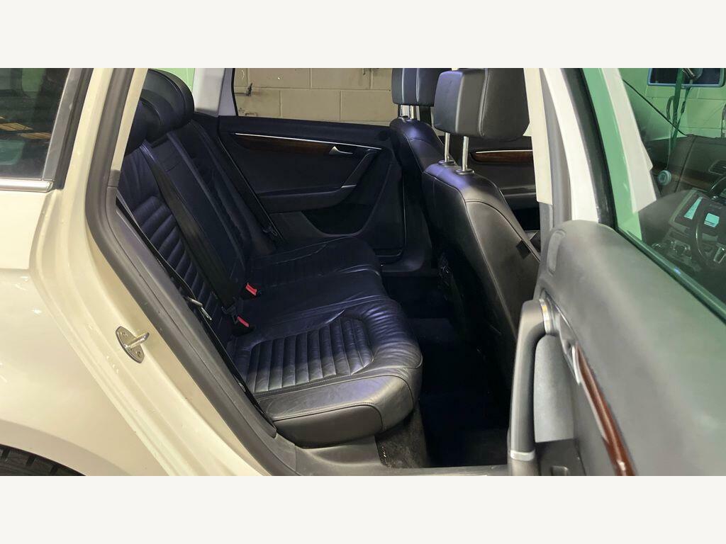 Volkswagen Passat Estate 2.0 Tdi Bluemotion Tech Highline Euro 5 S Silver #8