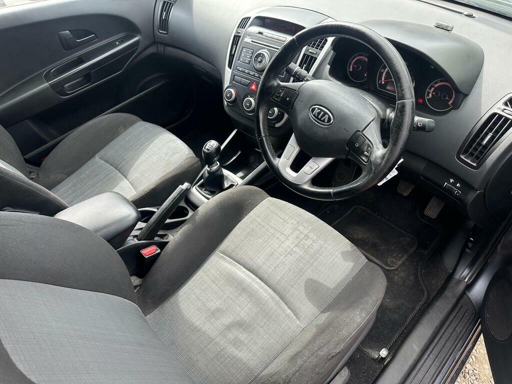 Kia Ceed 1.6 Crdi Ls Estate 128 Gkm, 11 Brown #8