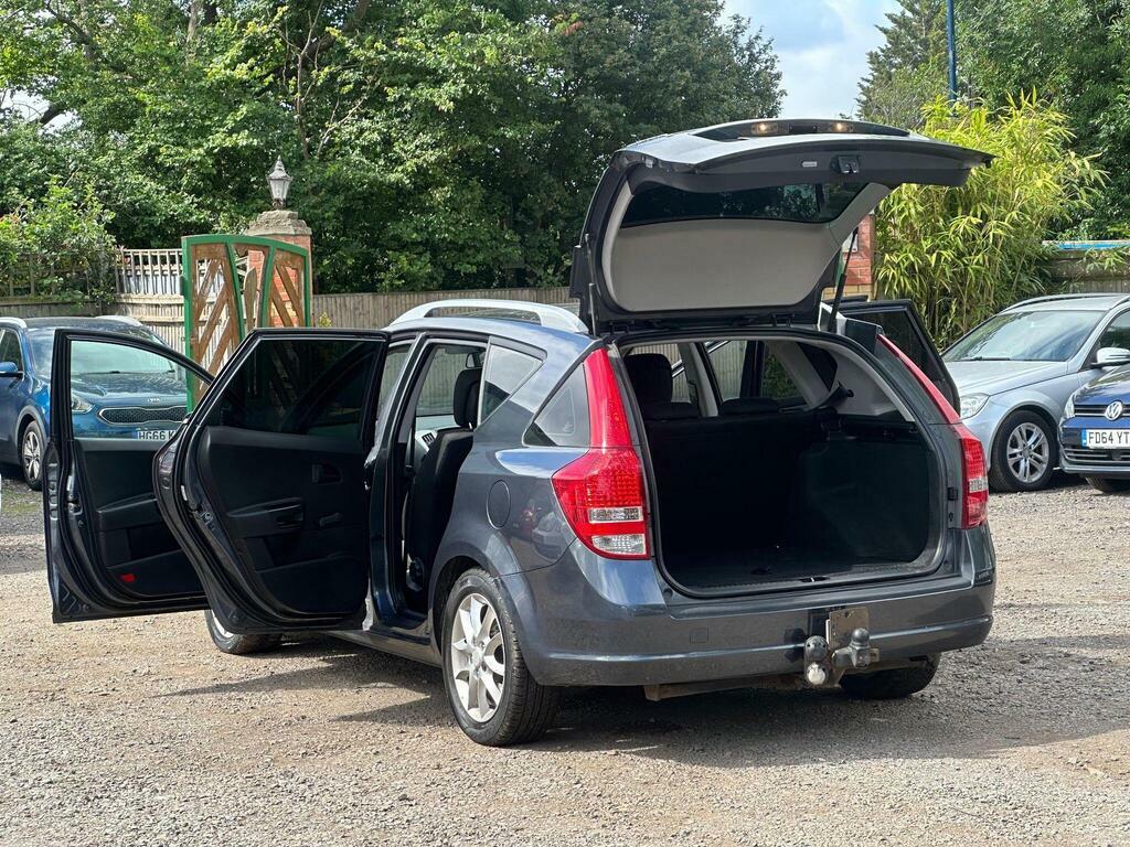 Kia Ceed 1.6 Crdi Ls Estate 128 Gkm, 11 Brown #28