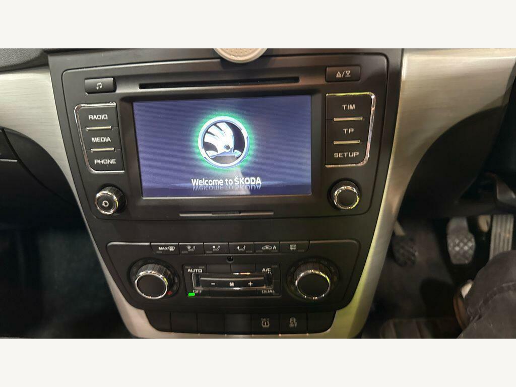 Skoda Yeti Suv Black #9