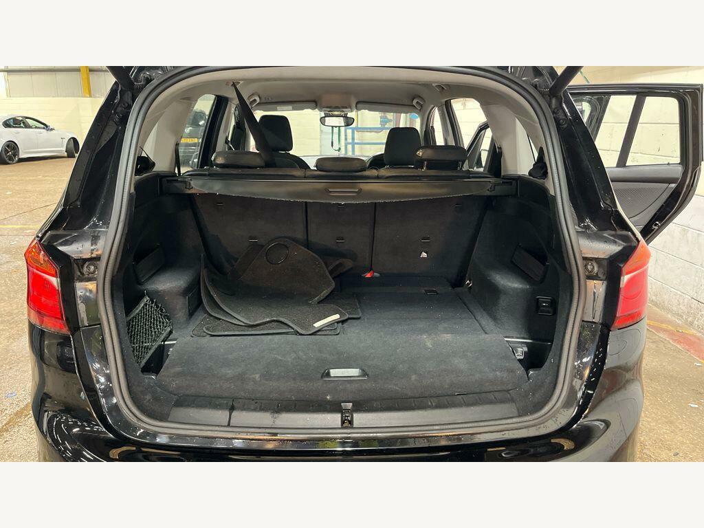 BMW 2 Series Gran Tourer 218D Sport White #10