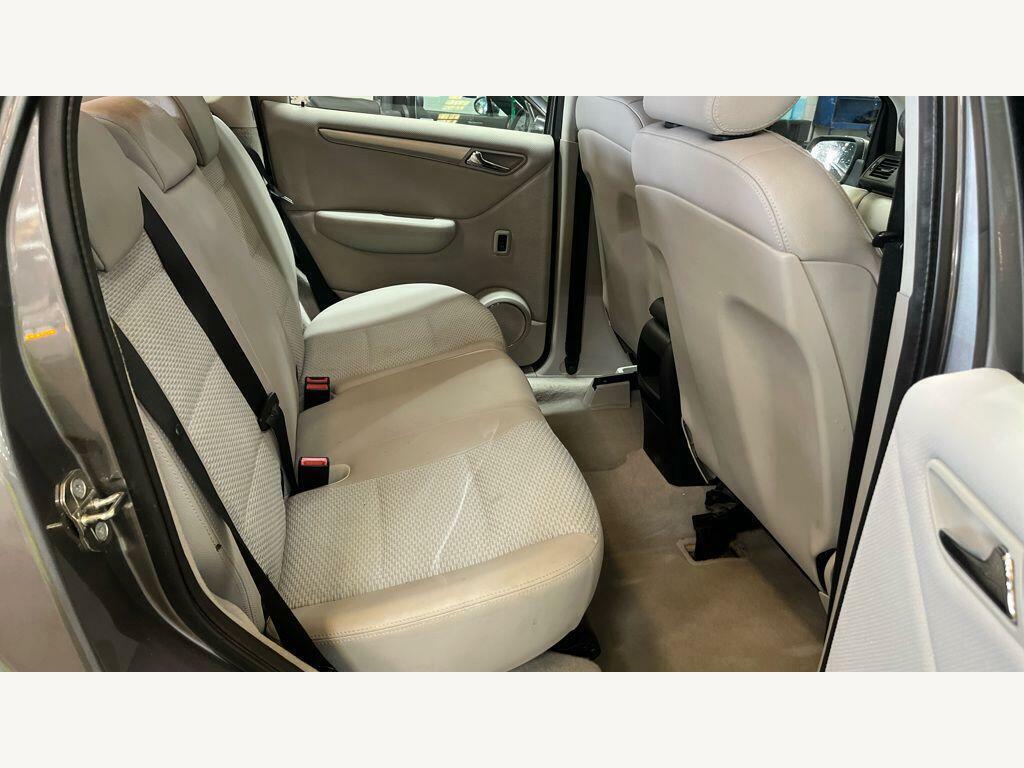 Mercedes-Benz A Class 1.5 A160 Classic Se Cvt Black #7