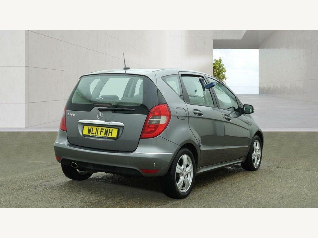 Mercedes-Benz A Class 1.5 A160 Classic Se Cvt Black #6