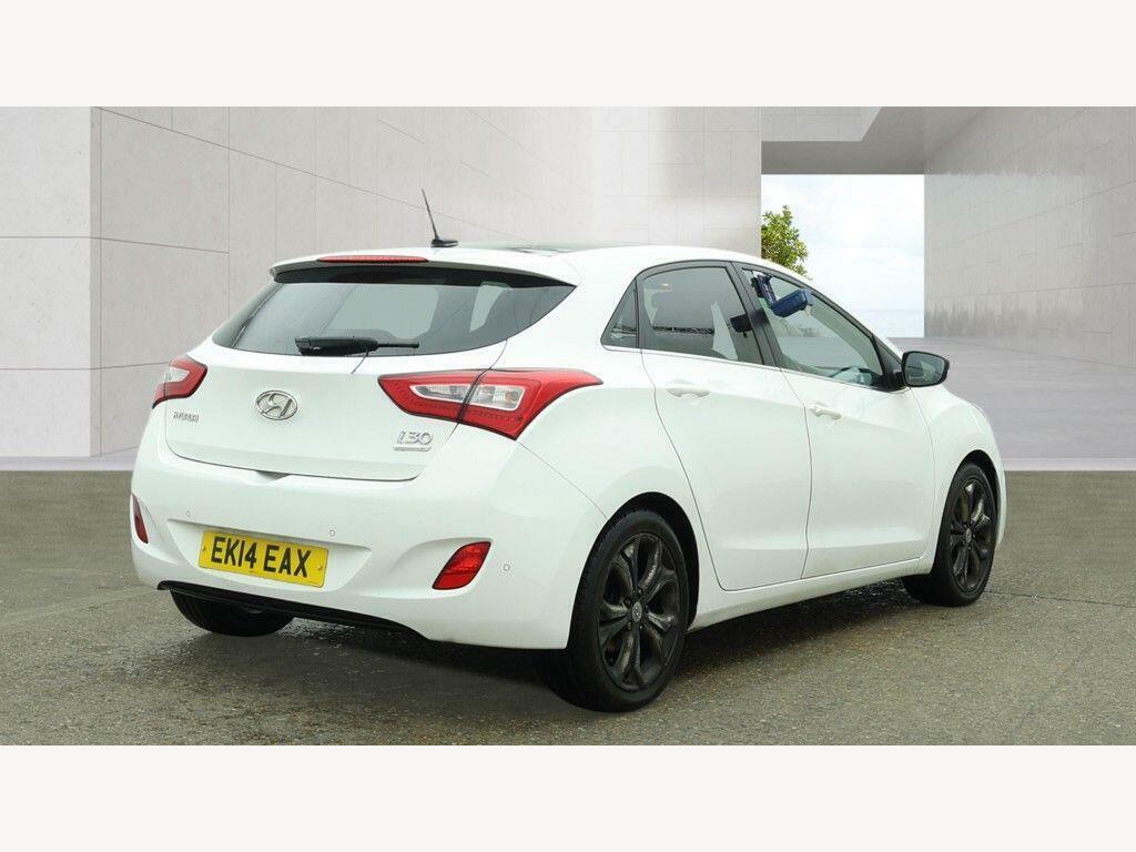 Hyundai I30 1.6 Se Euro 5 Panoramic Roof White #4