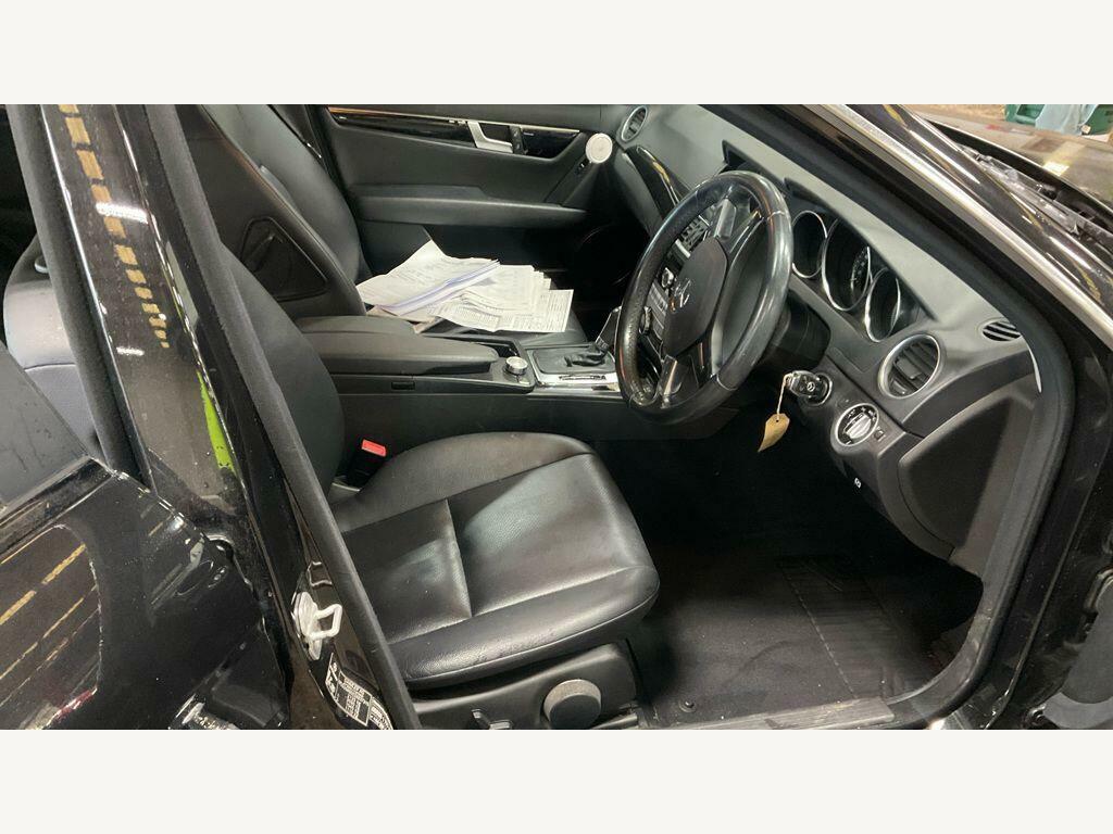 Mercedes-Benz C Class 2.1 C220 Cdi Blueefficiency Executive Se G-tronic Black #5