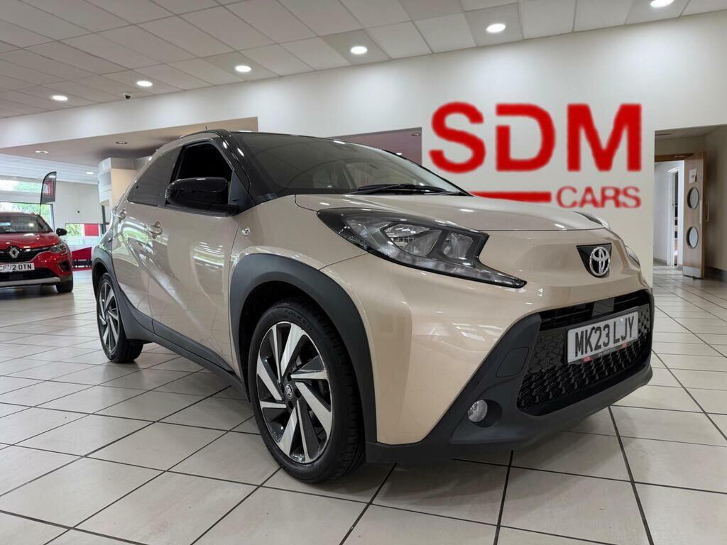 Toyota Aygo X 1.0 Vvt-i Edge Hatchback X-shift Euro 6 Beige