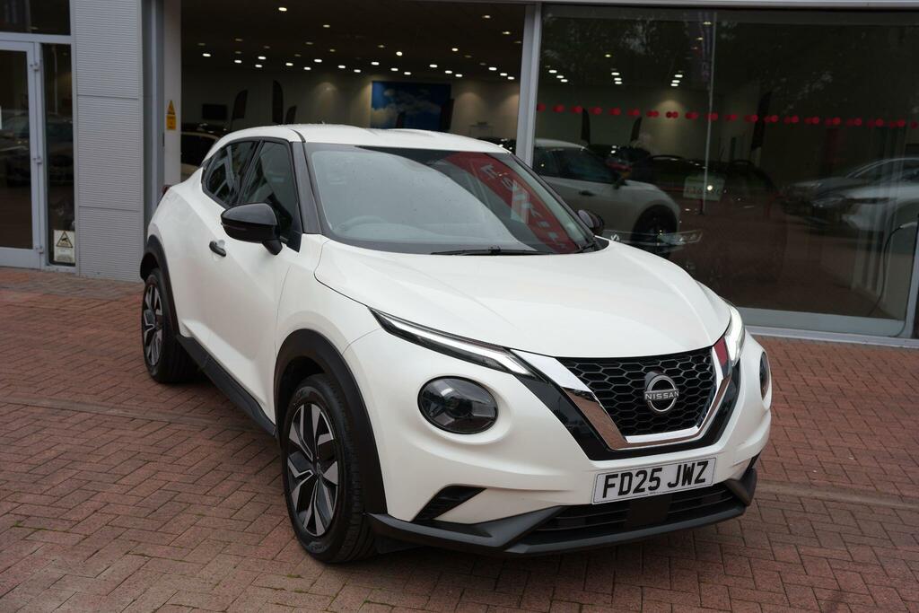 Nissan Juke 1.0 Dig-t Acenta Premium Suv Dct E FD25JWZ White #6