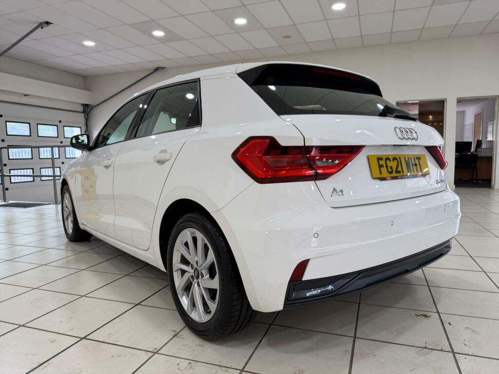 Audi A1 1.0 Tfsi 25 Sport Sportback S Tronic Eu White #4
