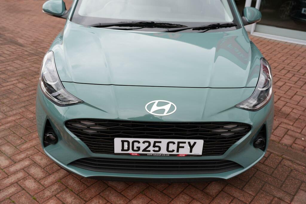 Hyundai I10 1.2 Premium Hatchback Euro 6 S DG25CFY Green #3