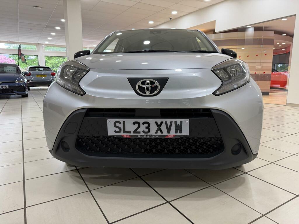 Toyota Aygo X 1.0 Vvt-i Pure Hatchback X-shift Euro 6 SL23XVW Silver #2