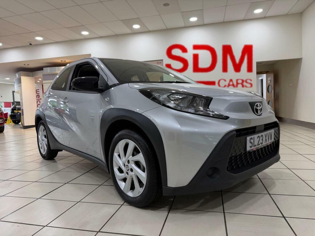 Toyota Aygo X 1.0 Vvt-i Pure Hatchback X-shift Euro 6 SL23XVW Silver