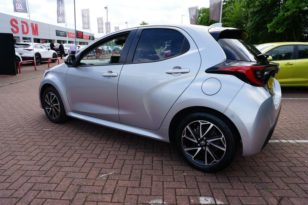 Toyota Yaris 1.5 Vvt-h Design Hatchback Hybrid E-cvt FM21YNZ Silver #5