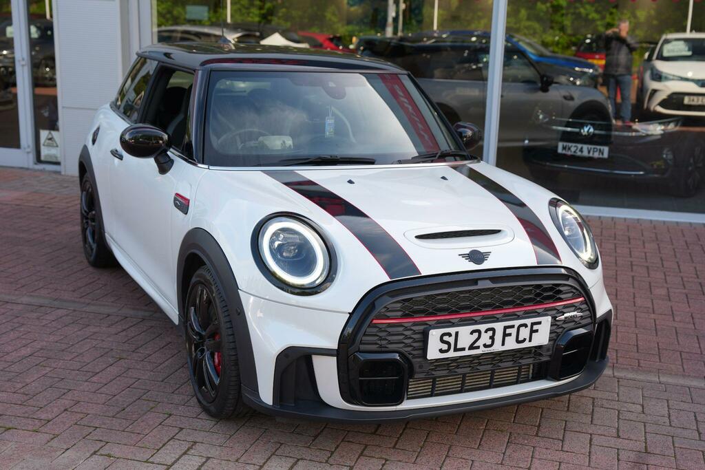 Mini Hatch 2.0 John Cooper Works Steptronic Euro 6 Ss SL23FCF White #4