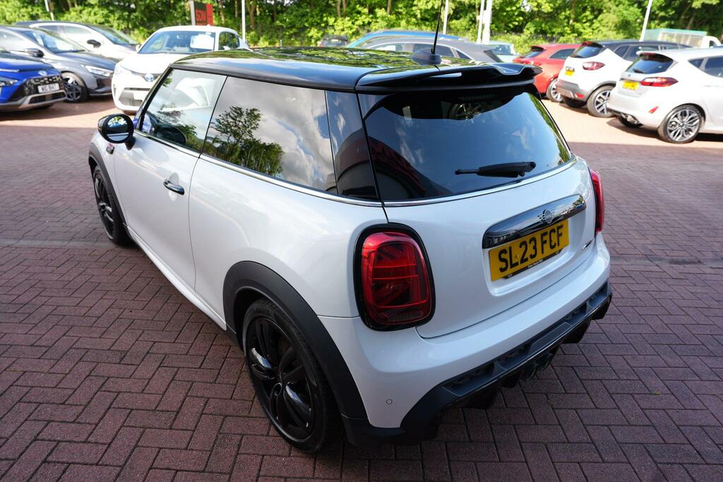 Mini Hatch 2.0 John Cooper Works Steptronic Euro 6 Ss SL23FCF White #3