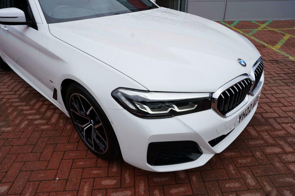 BMW 5 Series 2.0 520D Mht M Sport Touring Hybrid Ste YH22AEA White #5