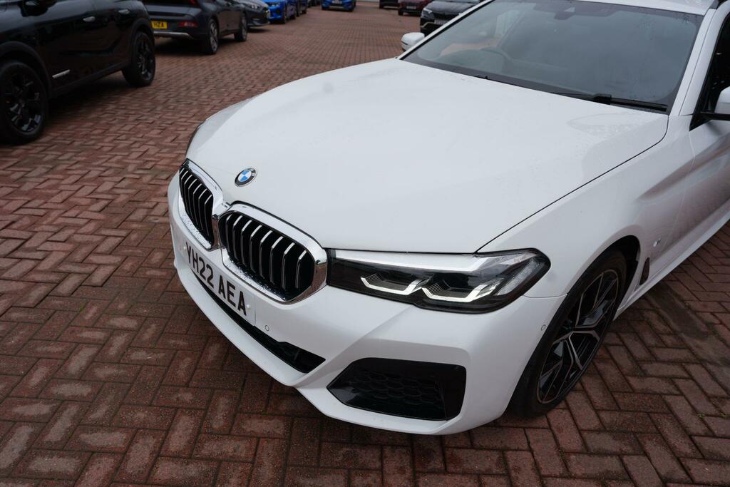BMW 5 Series 2.0 520D Mht M Sport Touring Hybrid Ste YH22AEA White #2