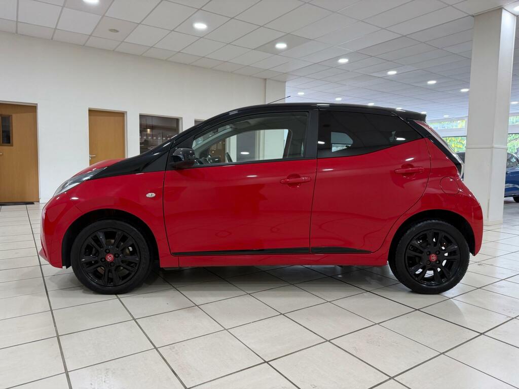 Toyota Aygo 1.0 Vvt-i X-cite 4 Red Bi-tone Hatchback Petro SE18YJR Red #5
