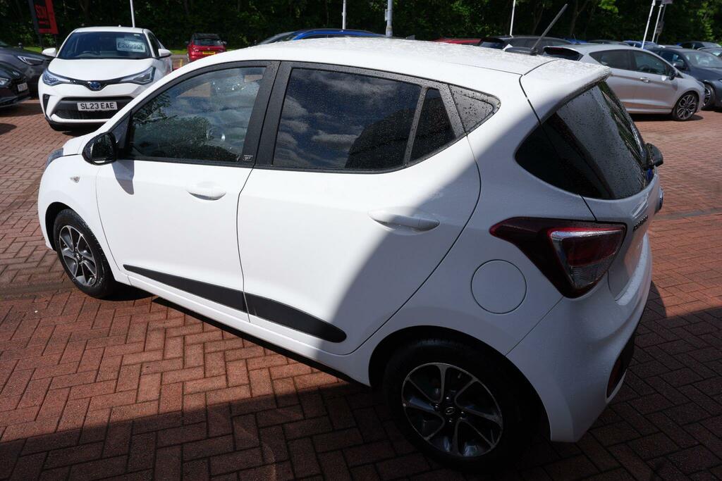 Hyundai I10 1.0 Go Se Hatchback Euro 6 67 SO68GLK White #3