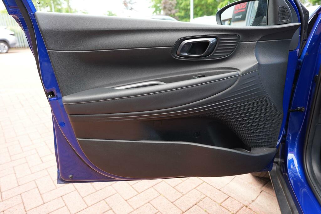 Hyundai Bayon T-gdi Mhev Ultimate Black #36