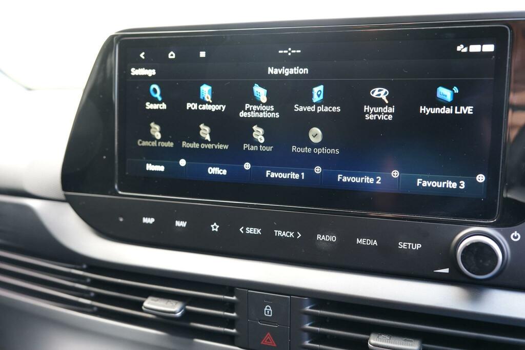 Hyundai Bayon T-gdi Mhev Ultimate Black #42