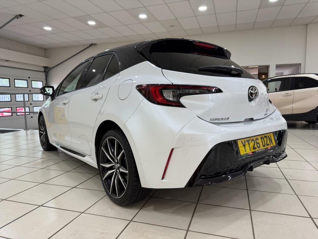 Toyota Corolla 1.8 Vvt-h Gr Sport Hatchback Hybrid Cvt YT26DZN White #4