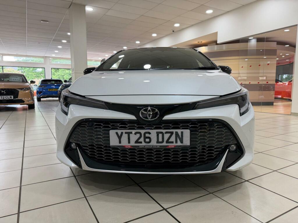 Toyota Corolla 1.8 Vvt-h Gr Sport Hatchback Hybrid Cvt YT26DZN White #2