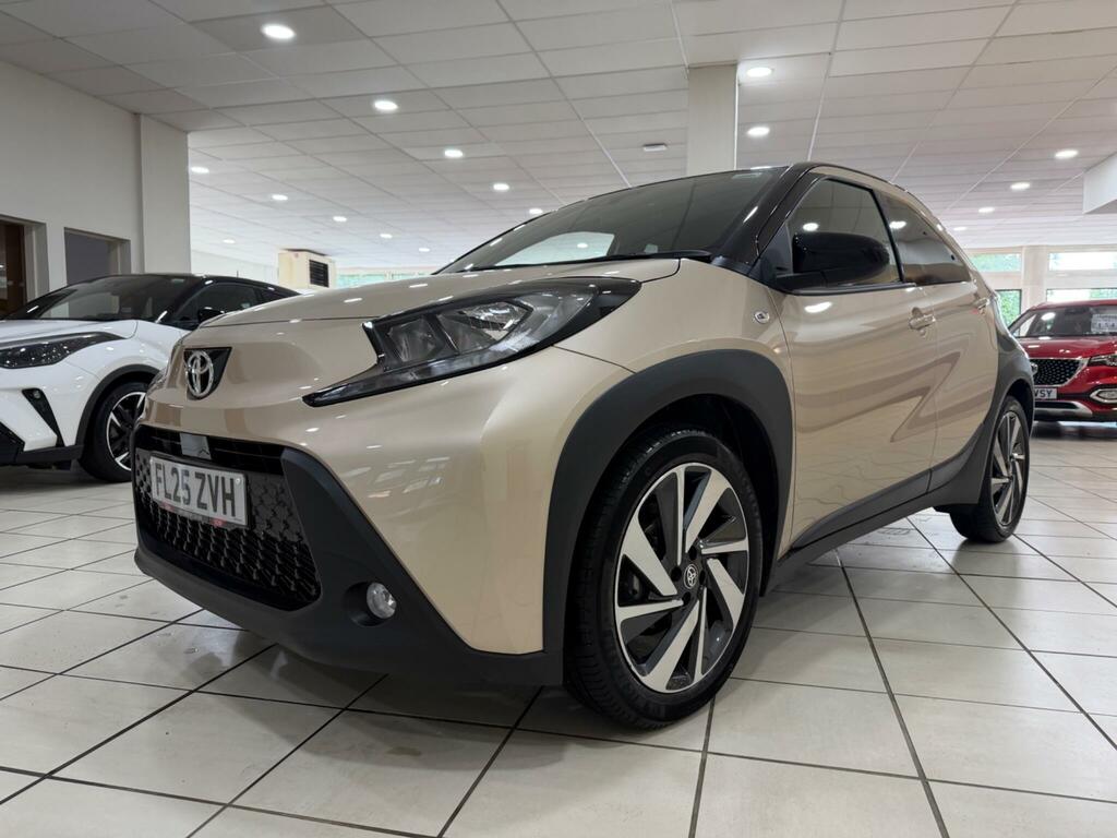 Toyota Aygo X 1.0 Vvt-i Edge Hatchback X-shift Euro 6 FL25ZVH Beige #3