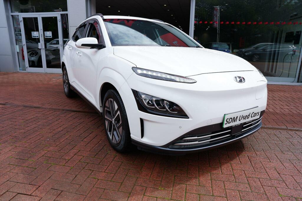 Hyundai Kona 39Kwh Premium Suv 10.5Kw Charge White #6